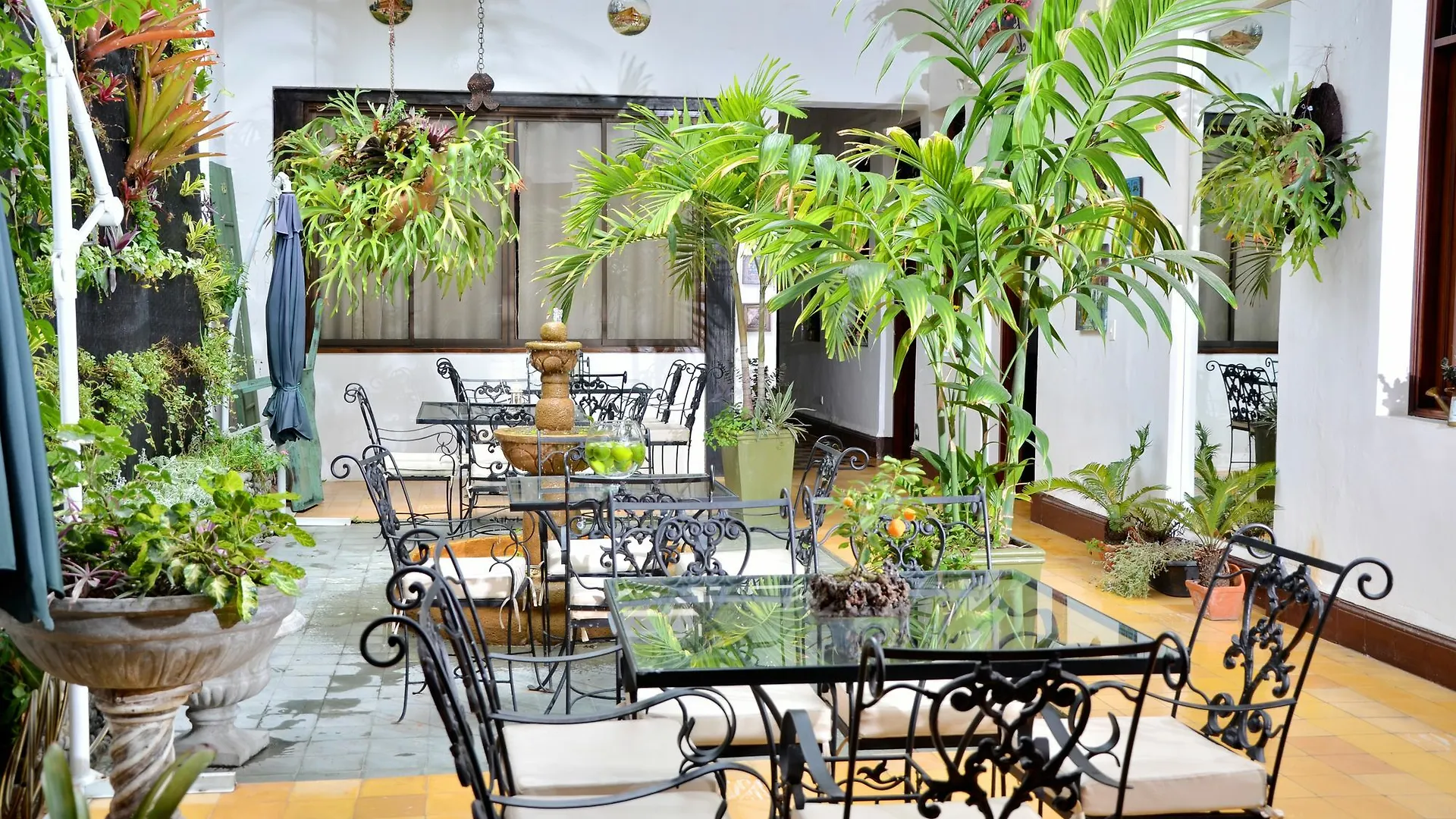 Porton De Granada Hotel Cali